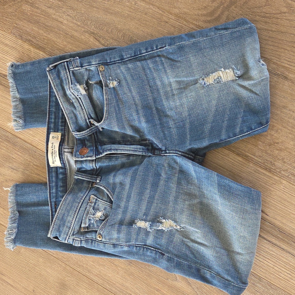 Abercrombie & Fitch Distressed Super Skinny Ankle Mid Rise Jeans - Picture 2 of 8
